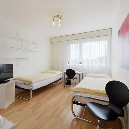 Отель Apaliving - Budgethotel Базель